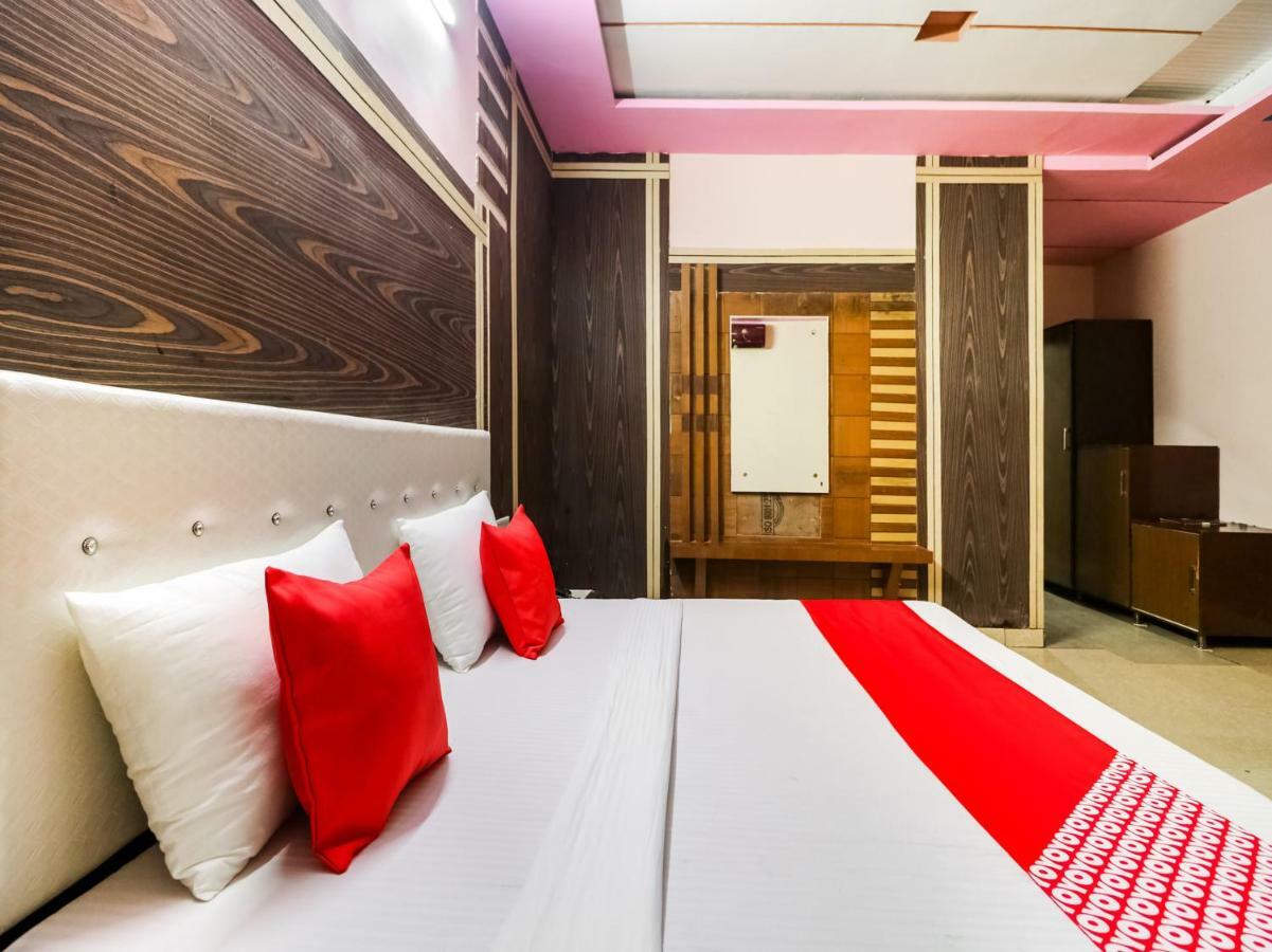 Oyo 47630 Grand Villa Moga Экстерьер фото